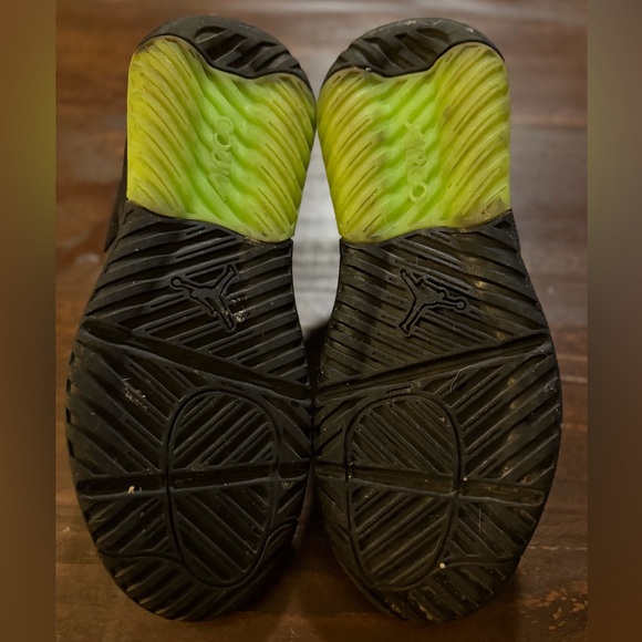 Jordan Air Max 200 Black & Electric Green Size 9.5M - Picture 9 of 12